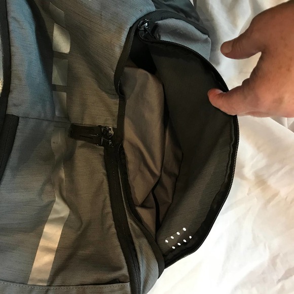 COPY - Nike Hoops Elite Ball Backpack - Picture 3 of 6